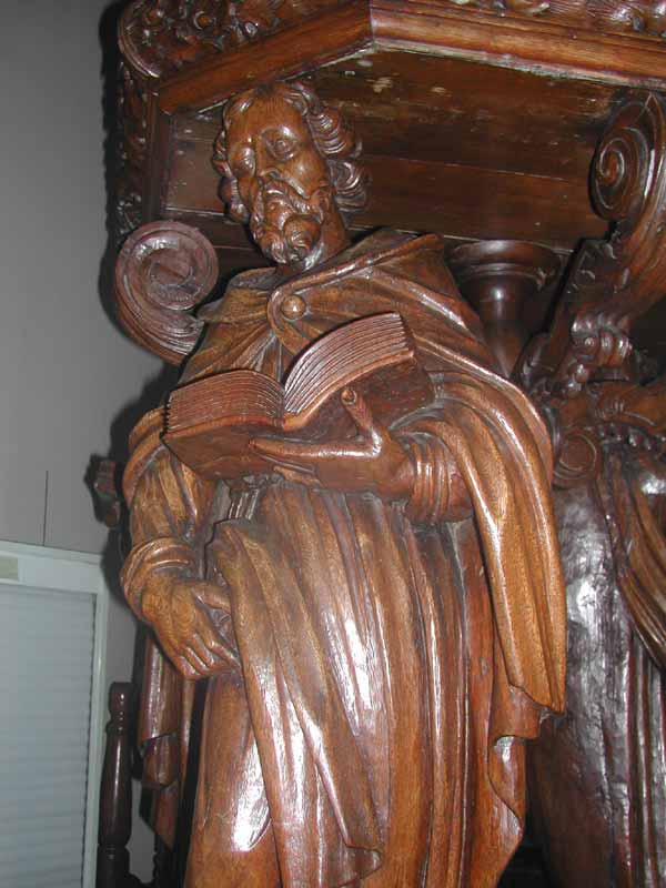 Les statues après restauration.